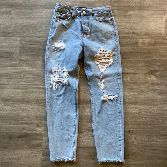 Levi’s Wedgie Fit Jeans - Picture 1 of 6